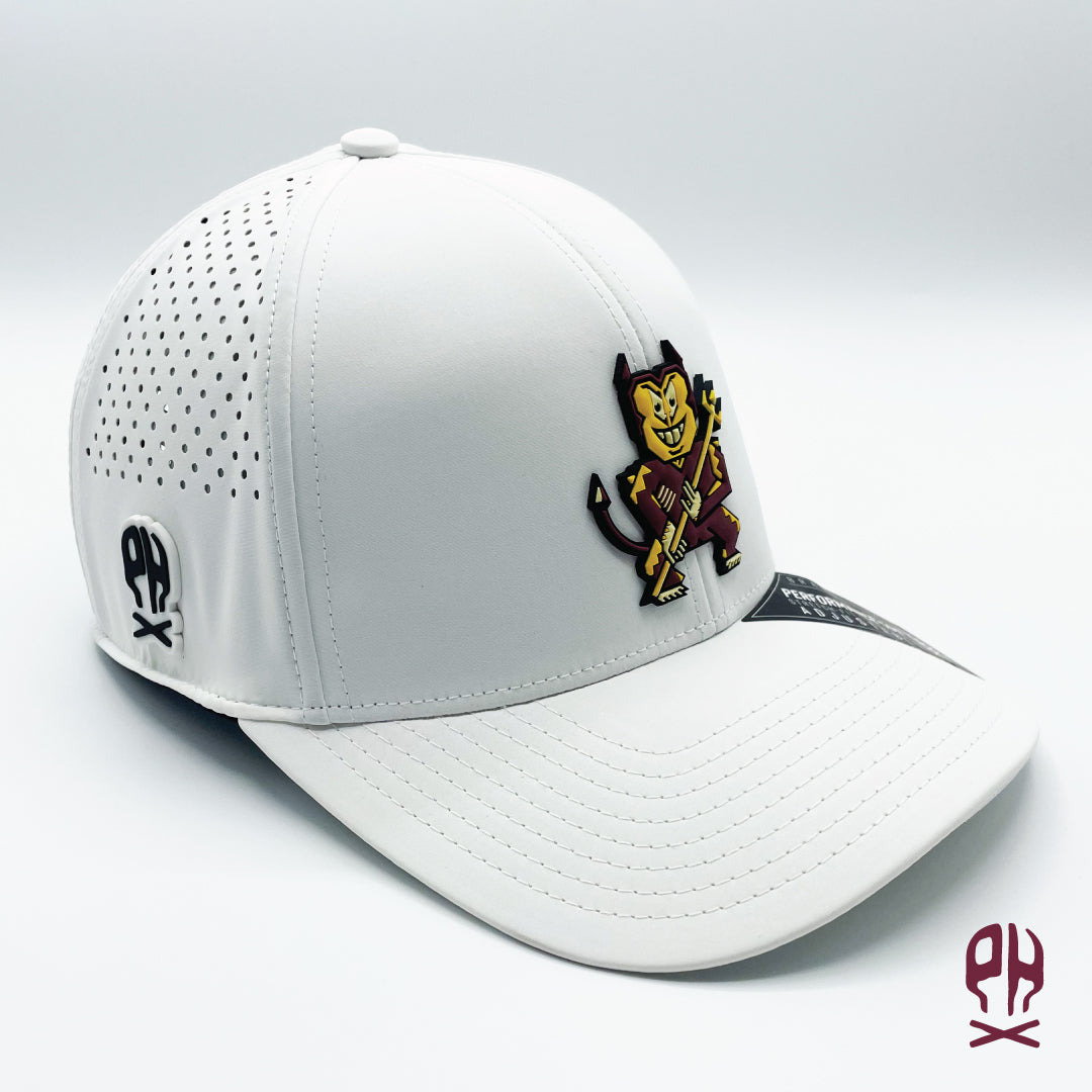 Kachina Diablo White Curved Performance hat